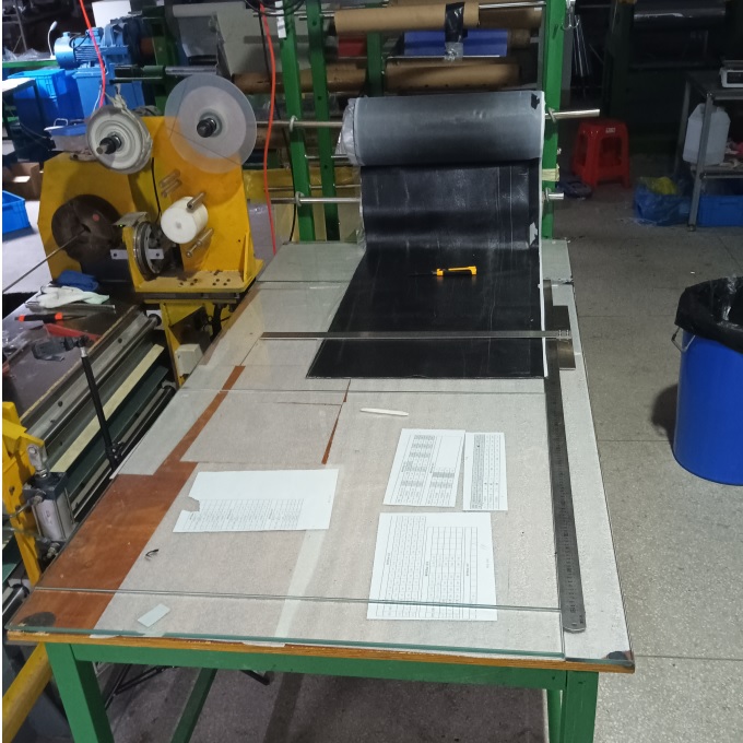 Cutting Material Table